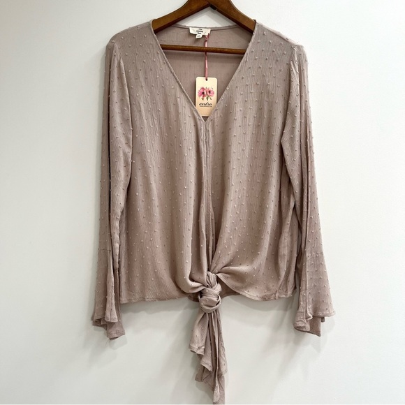 Entro tan Swiss dot belle sleeve blouse top tie waist v-neck size large NWT - Picture 1 of 9